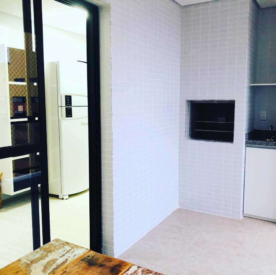 Apto Aconchegante, Bem Localizado, Churrasqueira Na Varanda, Servico De Limpeza Diaria, Servico De Praia - Pitangueiras - Guarujá Dış mekan fotoğraf